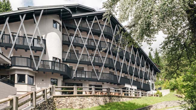 Außenansicht Hotel Arpuria, Tirol, Österreich