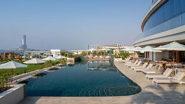 Vereinigte Arabische Emirate - Ras Al Khaimah, Pool im SO Ras Al Khaimah