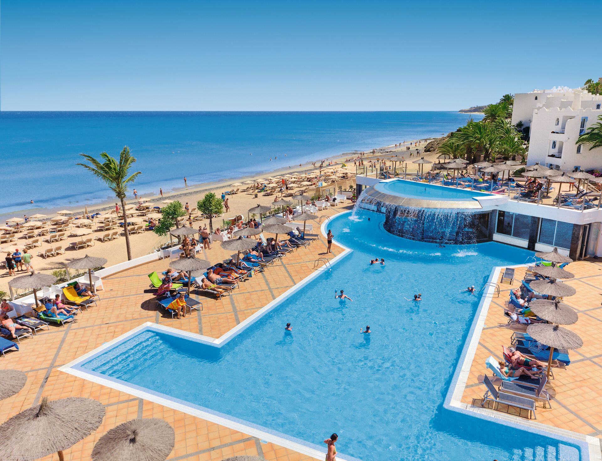 Sender feiert TV-Premiere mit Urlaubsreisen von alltours