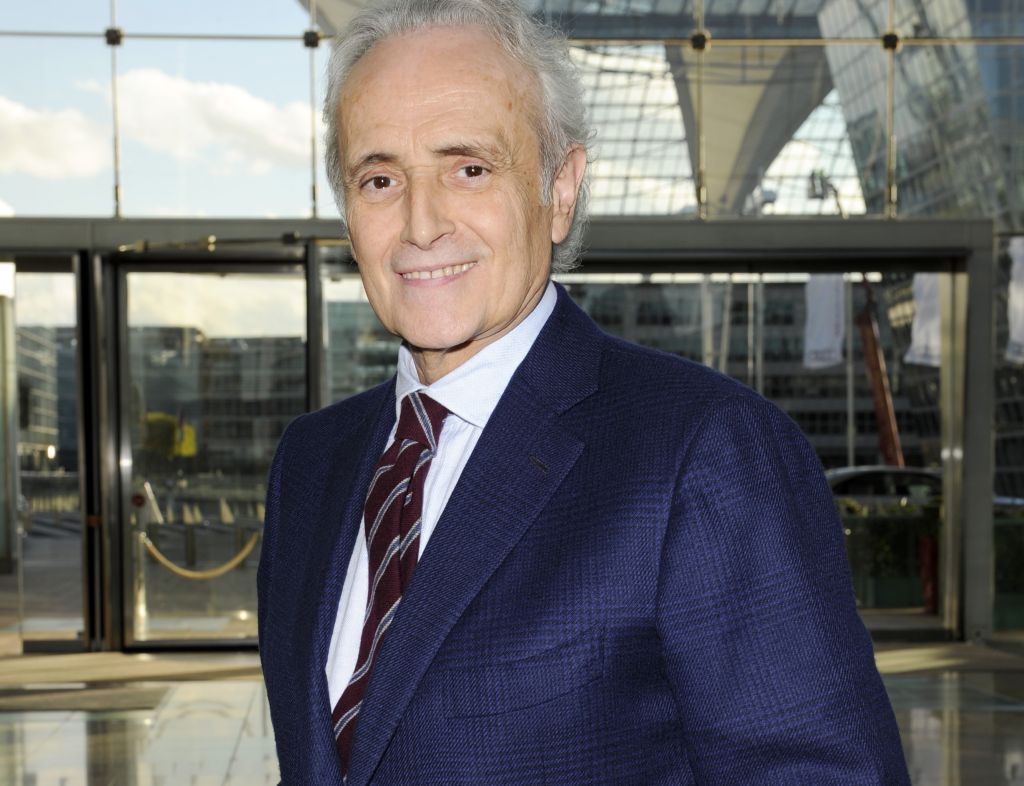 Jahrhunderttenor José Carreras erhält  „Goldene Sonne 2019“