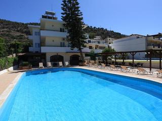 Iraklis Apartments (tr)