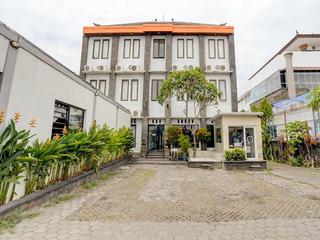 OYO 3156 Hotel Warta Dua (tr)