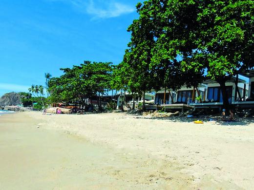 White Sand Samui Resort