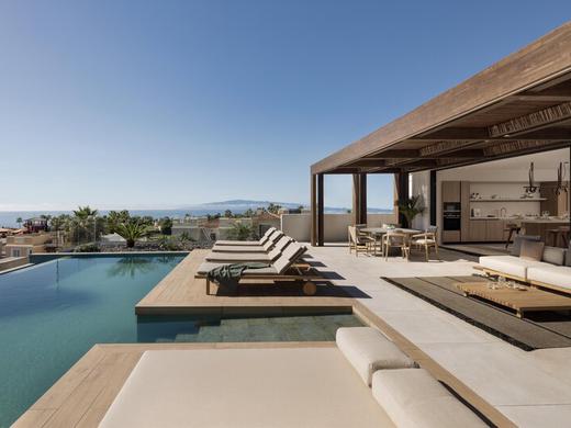 Royal Hideaway Corales Villas