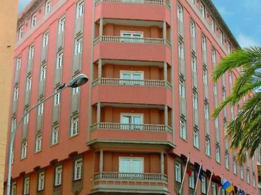 Occidental Santa Cruz Contemporáneo