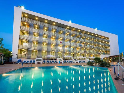 TRYP Port Cambrils Hotel