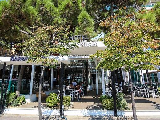 New Akileda Beach Hotel