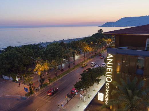 Anjeliq Downtown Hotel