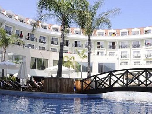 Meder Resort Hotel