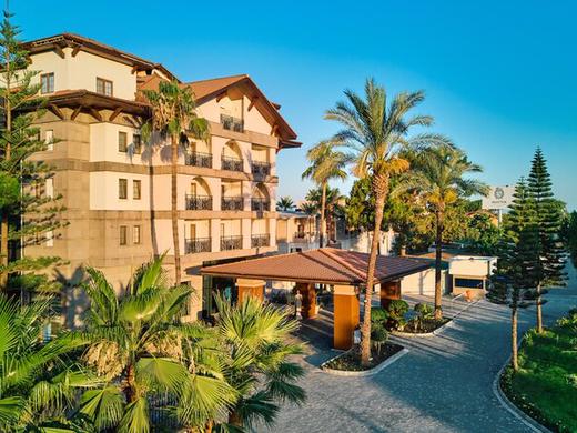 Selectum Colours Resort Side