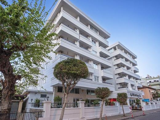 Bonapart Sealine Hotel