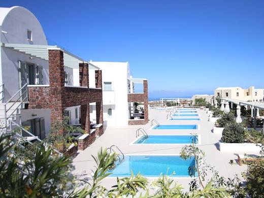 Astro Palace Hotel & Suites