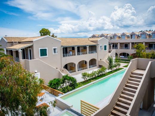 Amour Holiday Resort