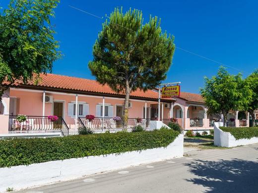 Roussa's Apartments