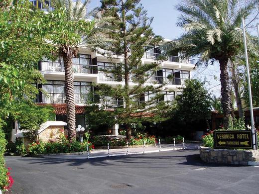 Veronica Hotel