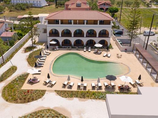 Serenity Luxury Boutique Hotel Agrilia