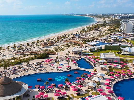 Planet Hollywood Cancun By Royalton