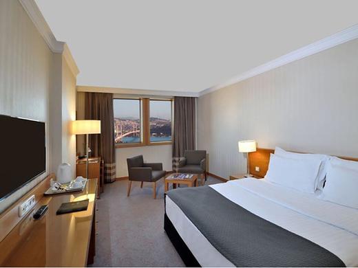 Mövenpick Hotel Istanbul Bosphorus