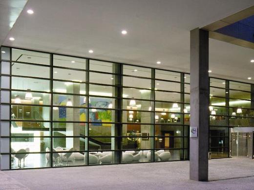 VIP Executive Arts Hotel