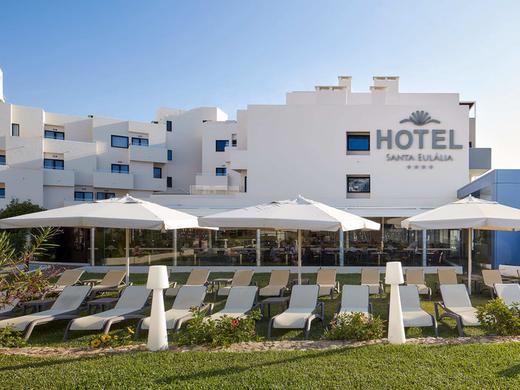 Santa Eulália Suite Hotel & SPA