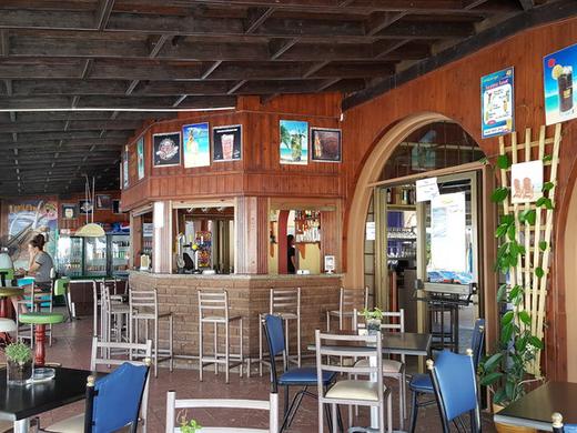 Cosmelenia Hotel & Apartments