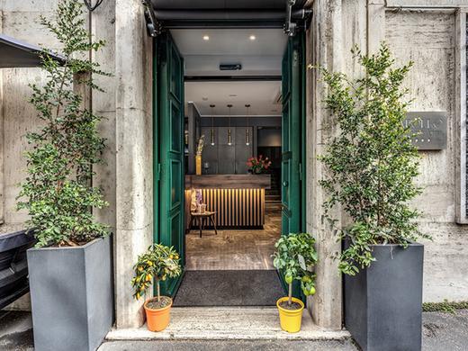 Apollo Boutique Hotel