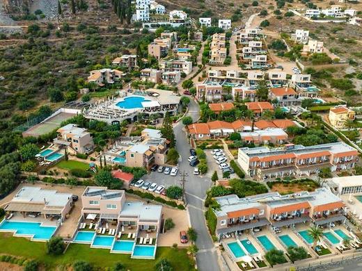 Marni Village