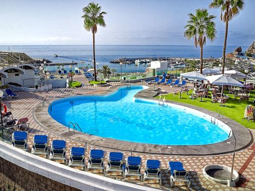 Rio Piedras Apartments