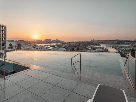 Grands Suites Hotel Residences & Spa