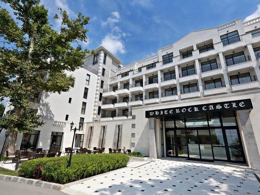 White Rock Castle Suite Hotel and SPA