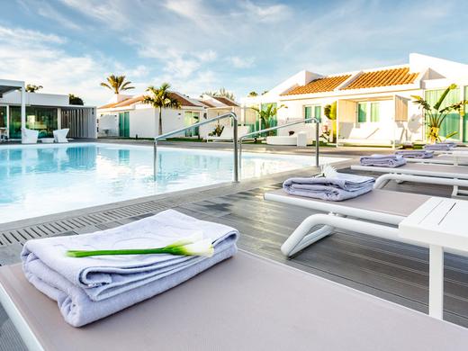 Seven Hotel & Wellness - Gay Men Only