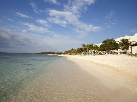 Akumal Bay Beach & Wellness Resort