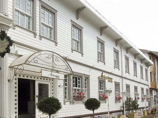 Avicenna Hotel