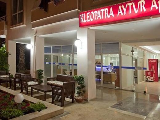 Kleopatra Aytur Apart