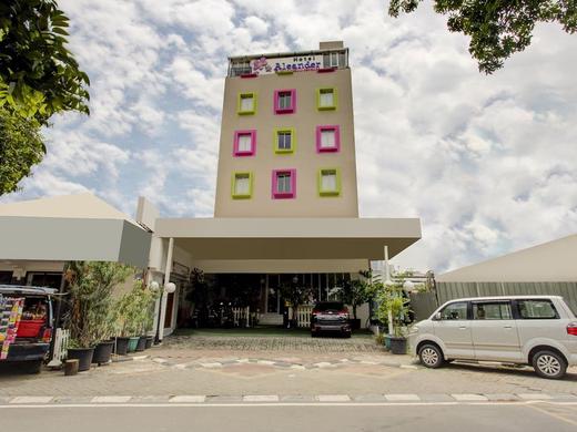 Super OYO Capital O 4002 Aleander Hotel