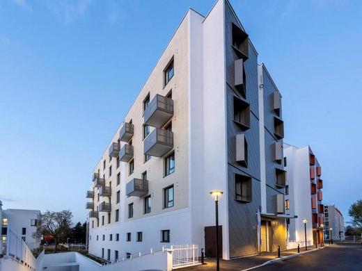 Nemea Appart'Hotel  Velizy