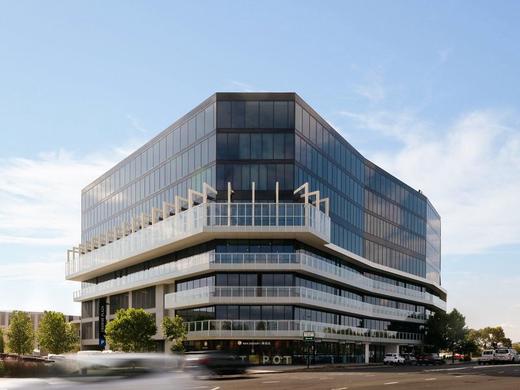 Crowne Plaza Adelaide Mawson Lakes - An IHG Hotel