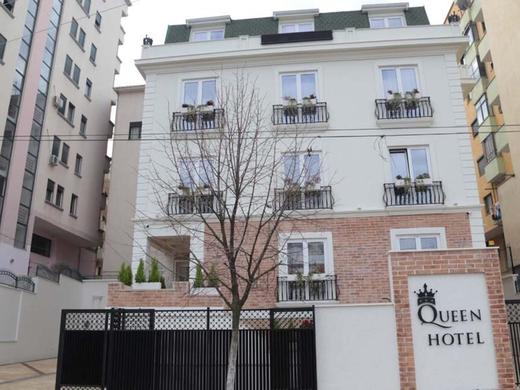 Hotel Queen