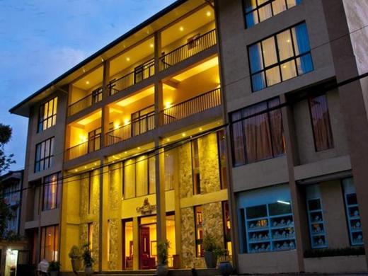 Oak Ray Regency Hotel