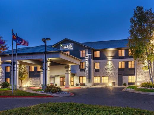 Best Western PLUS Denver International Airport Inn & Suites