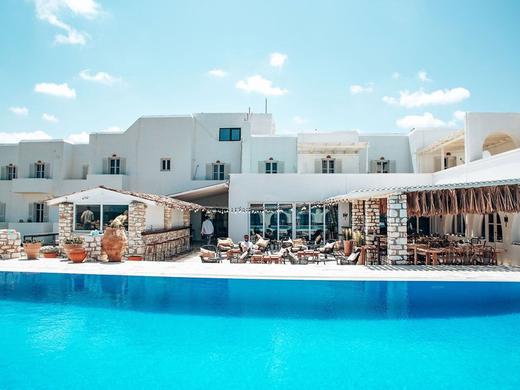 Hotel Selina Paros
