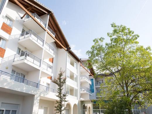 Zenitude Hotel Residences Divonne-les-Bains - La Versoix