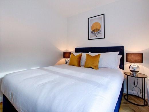 Hybrid Resi - Mitcham