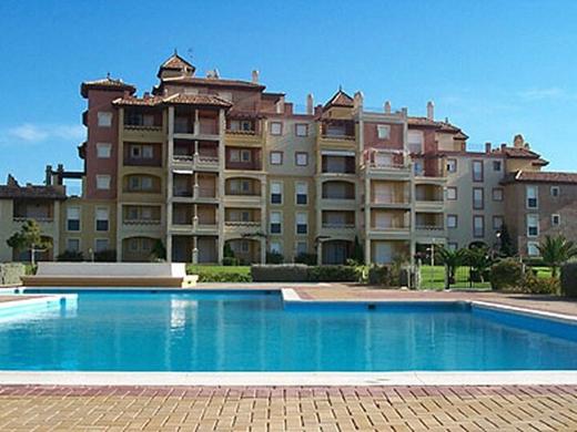 Leo Isla Canela Selection