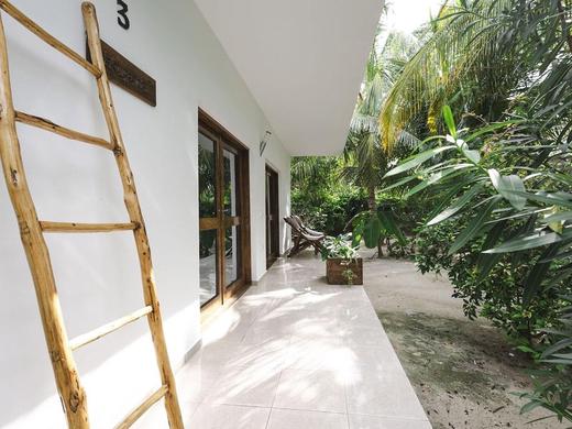 White Paradise Zanzibar