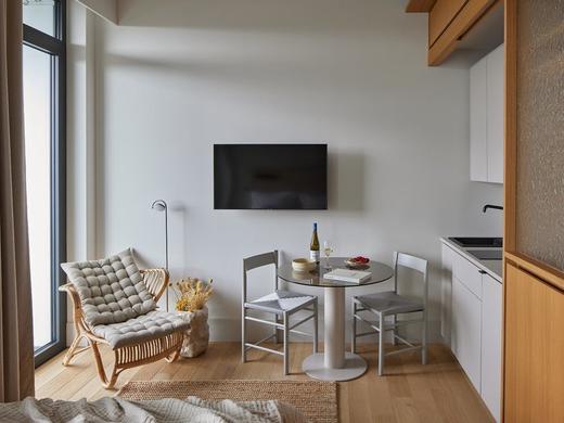 Locke At East Side Gallery