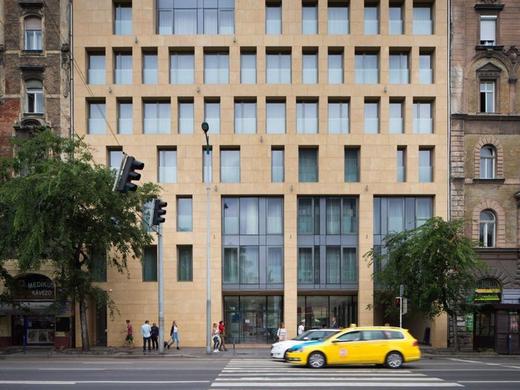 AKEAH Verdi Budapest