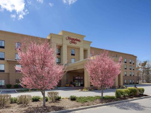Hampton Inn Garden City