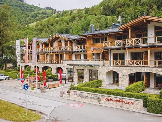 Avenida Mountain Lodges