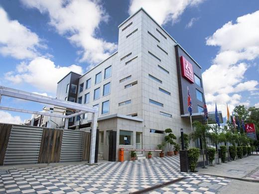 Udman Hotel Chattarpur